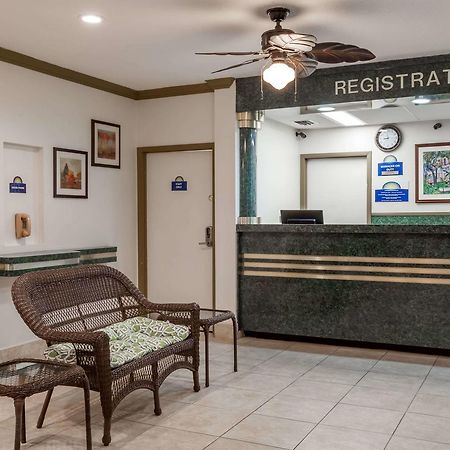 Days Inn By Wyndham West Palm Beach Eksteriør bilde