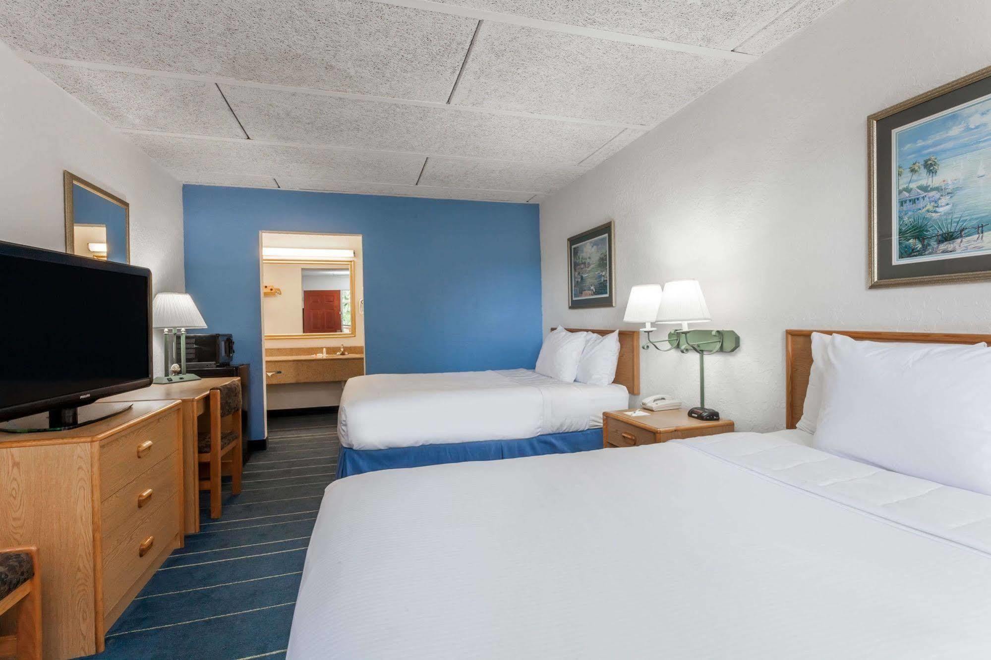 Days Inn By Wyndham West Palm Beach Eksteriør bilde